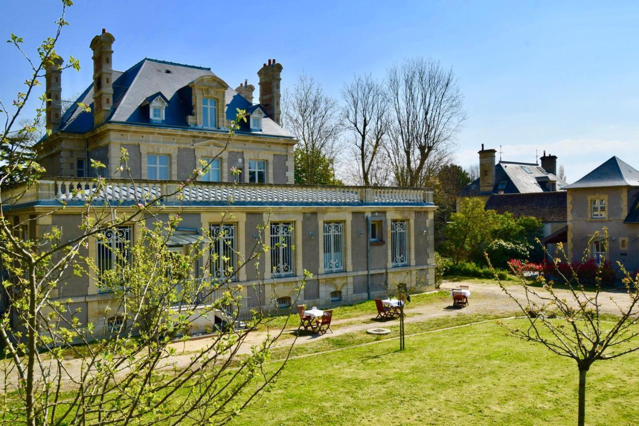 Chambres D'Hotes Le Clos Des Marronniers Douvres-la-Délivrande Exterior foto
